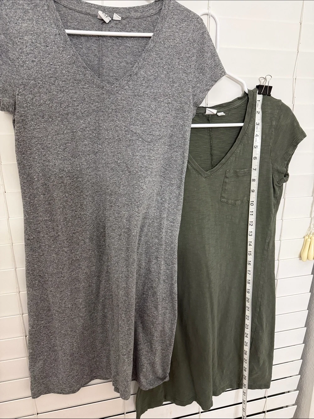 GAP 2 Dresses Womens Casual V-Neck T-Shirt Dress - Gray and Olive Size XS
